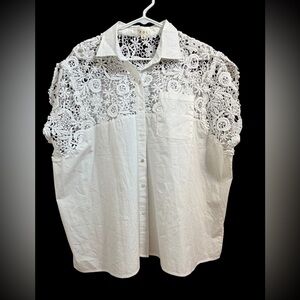 POL White Lace Button up oversized blouse women’s size small